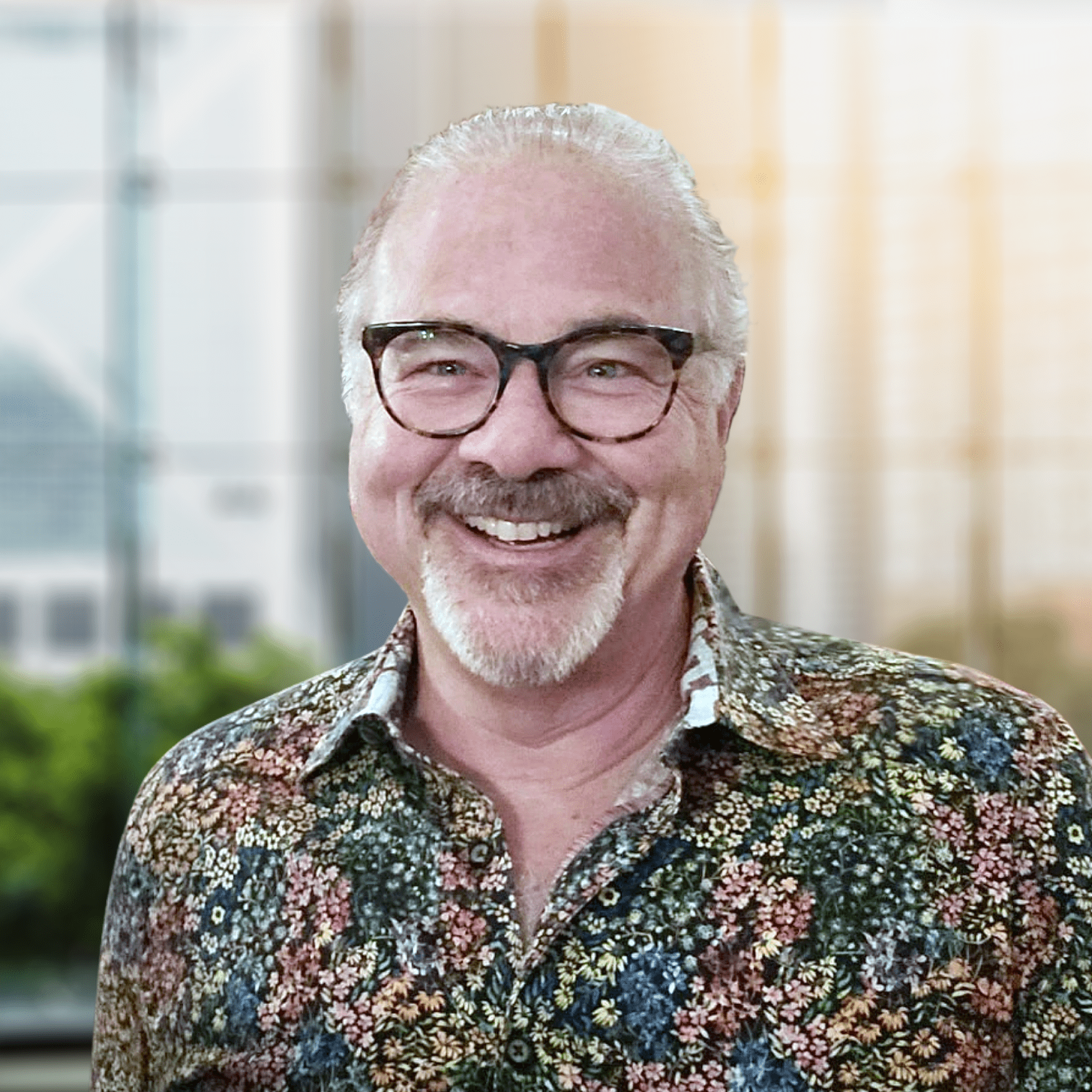 Image of Peter Winick on location